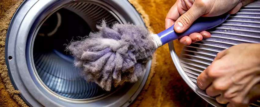 Signs Of A Clogged Dryer Lint Trap in Green Briar, Ontario